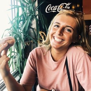 Meet your Posher, Alison